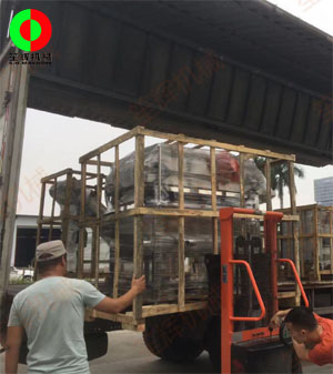 蔬果清洗加工設(shè)備按期生產(chǎn)完成，裝車發(fā)貨交付客戶,！
