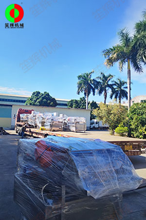 兩條蔬果清洗加工設(shè)備線裝車交付上?？蛻簦? /></a></div>
                    <div   id=